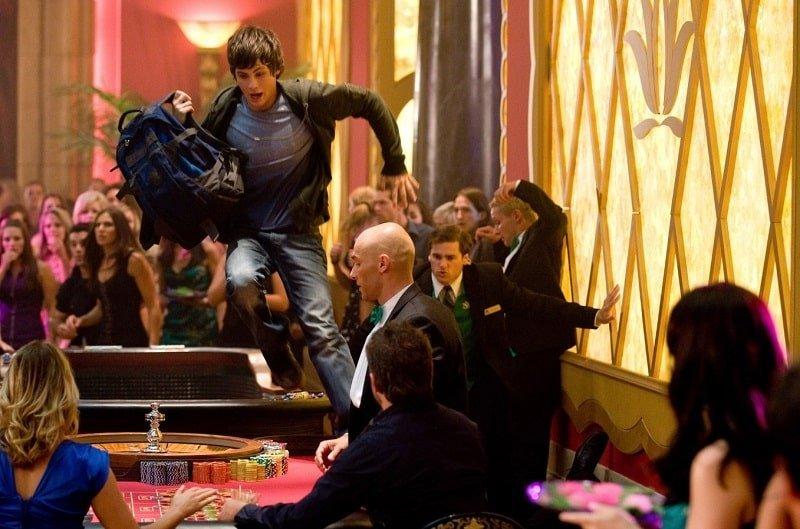 перси джексон и чудовище